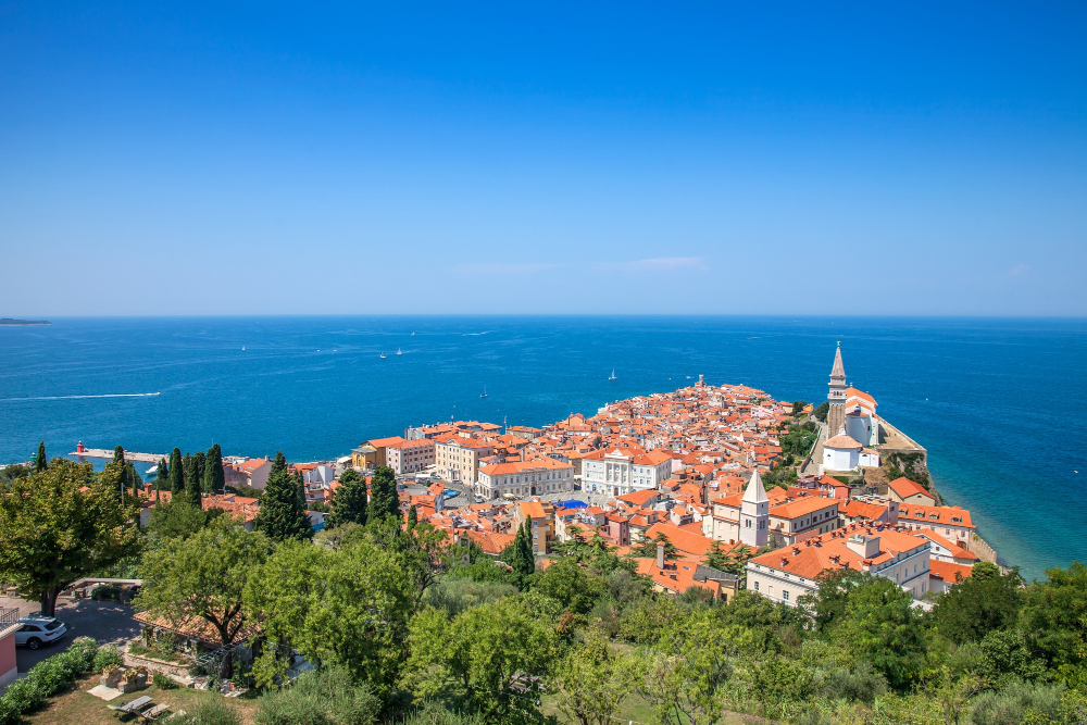 The Worst Times to Visit Zadar: High angle view of the town Piran, Slovenia on the body of the Mediterranean, zadar 